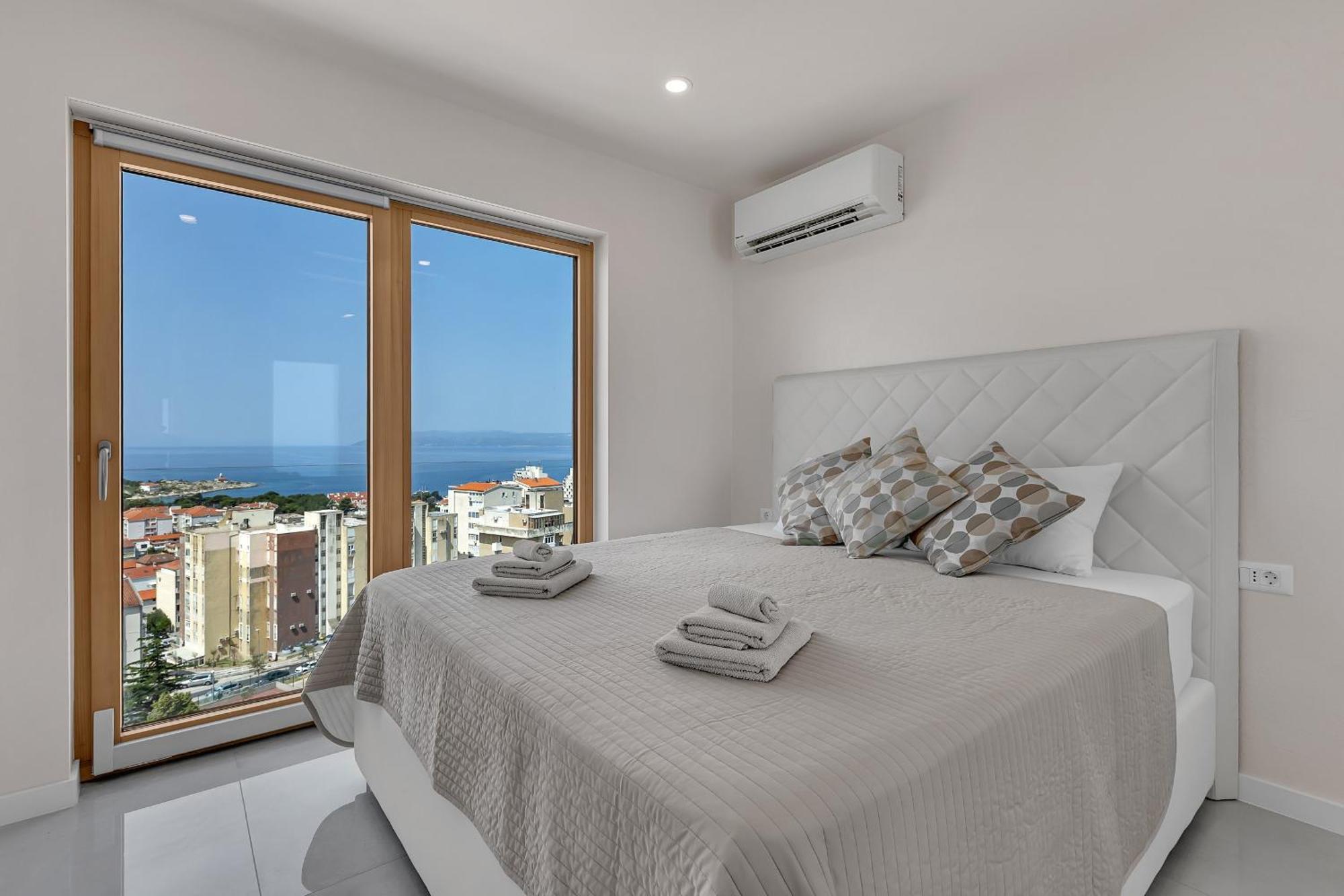 Luxury Val Makarska