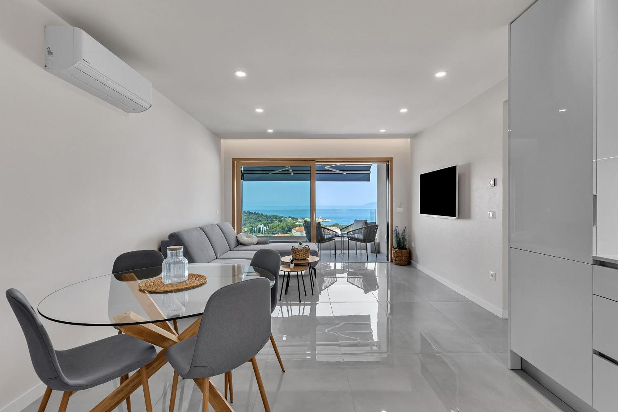 Luxury Val Makarska
